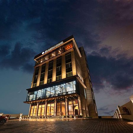 Clarion Hotel Epicure เดห์ราดุน ภายนอก รูปภาพ